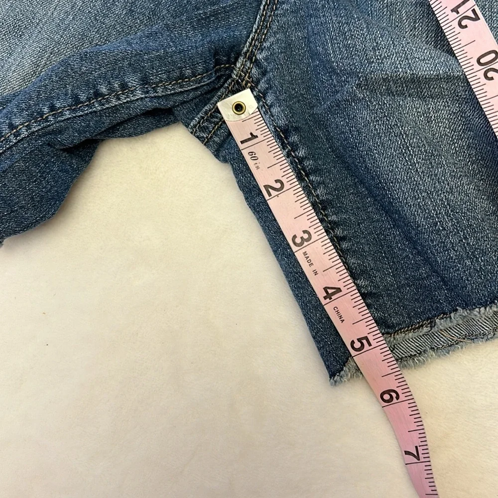 2 LOFT Denim Roll Short Jean Shorts Size 8 - Picture 11 of 11